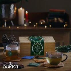 Pukka Theedoos, Luxe Geschenkset Voor Echte Theeliefhebbers - 42 Zakjes Biologische Kruidenthee - 1 Bamboe Opbergdoos 11 Pukka Theedoos, Luxe Geschenkset Voor Echte Theeliefhebbers - 42 Zakjes Biologische Kruidenthee - 1 Bamboe Opbergdoos -Voedsel Serie Winkel 1200x1200 331