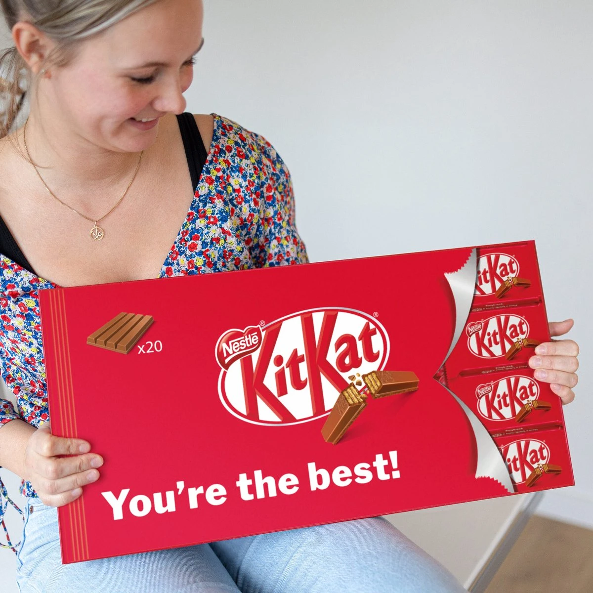 "You're The Best!" - Gigantische KitKat Reep - 900 Gram Overheerlijke Chocolade 3 "You're The Best!" - Gigantische KitKat Reep - 900 Gram Overheerlijke Chocolade