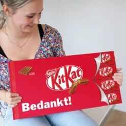 "Bedankt!" - Gigantische KitKat Reep - 900 Gram Overheerlijke Chocolade -Voedsel Serie Winkel 1200x1200 496