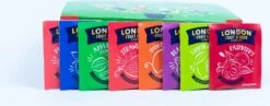 London Fruit & Herb Thee Assortiment – 80 Zakjes Thee, 10 Builtjes Met 8 Verschillende Smaken – Ideaal Cadeau Voor De Thee Liefhebber -Voedsel Serie Winkel 1200x473 1