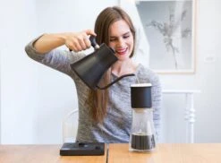 FELLOW - Stagg [XF] Set (Dripper + Carafe) - Handmatige Filterkoffie Set -Voedsel Serie Winkel 1200x886 1